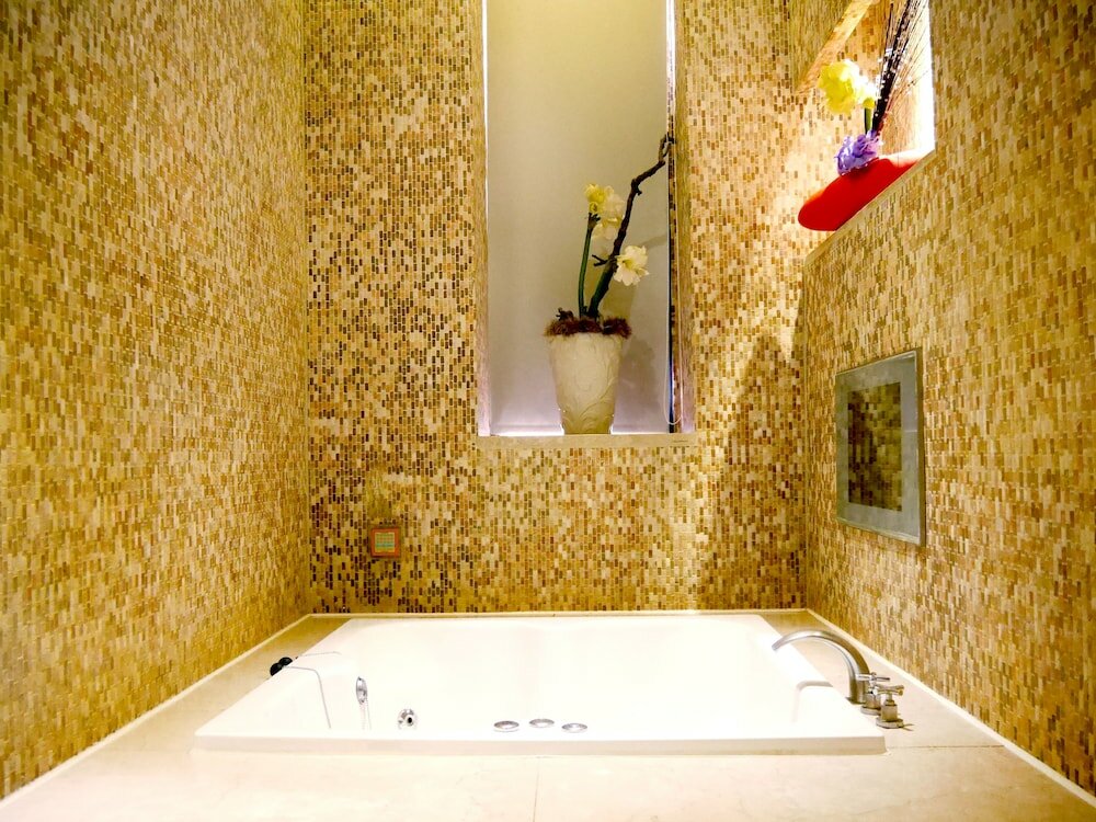 Фото Moonshy Boutique Motel