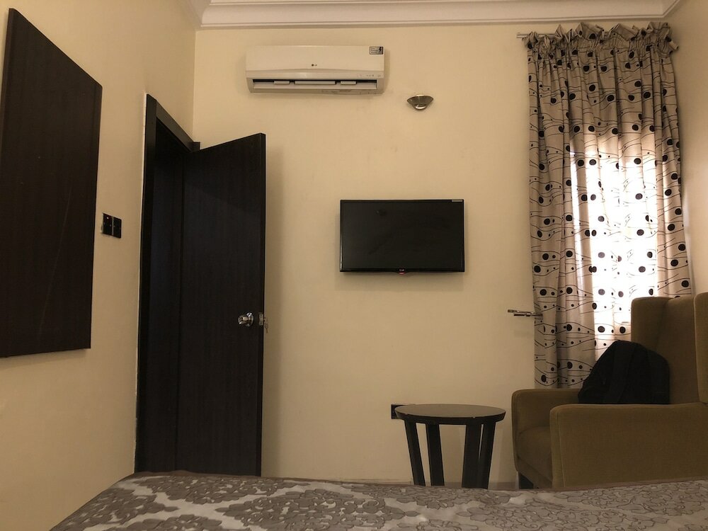 Фото Lakeem Suites Ikoyi