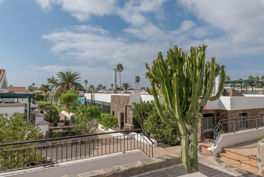 Фото Lovely Bungalows