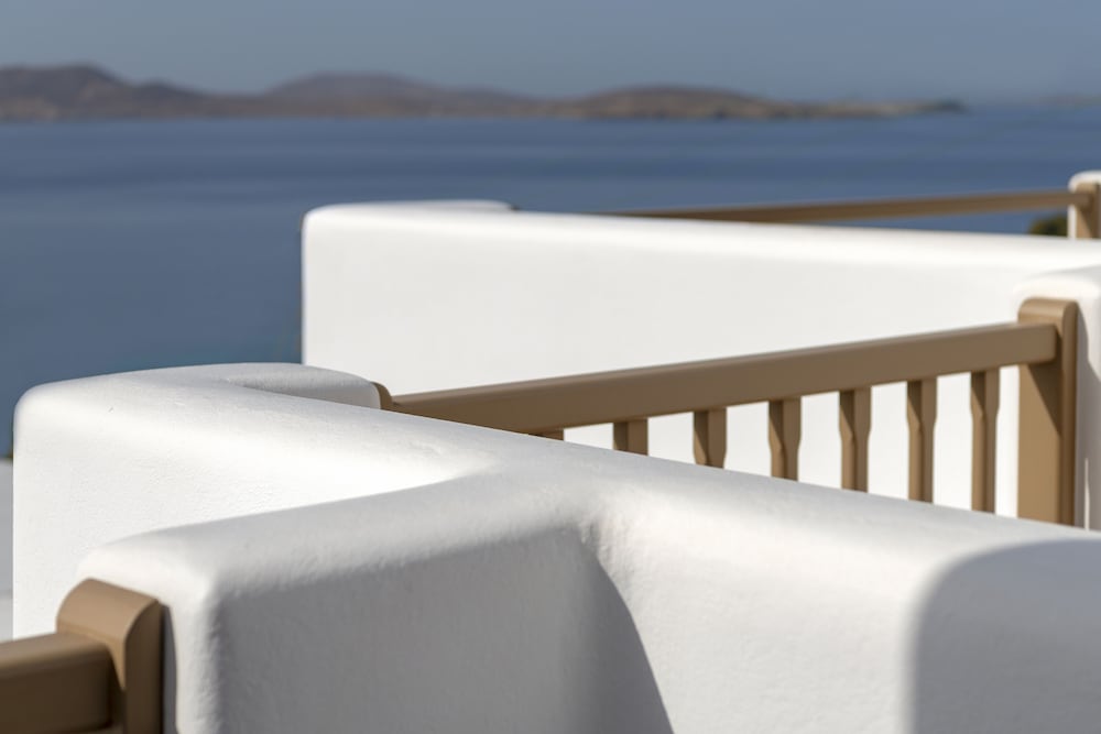 Фото Lithos by Spyros & Flora