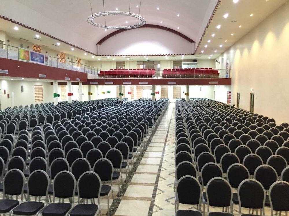 Фото Eusbett Hotel