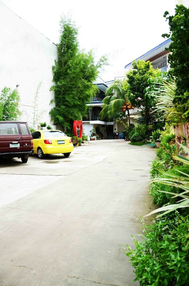 Фото Reyna's The Haven and Gardens