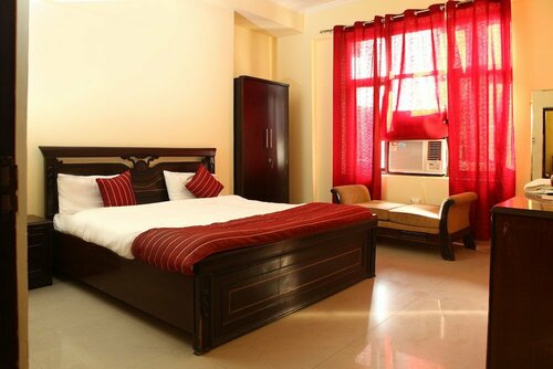 Гостиница Oyo 555 Hotel Mourya в Чандигархе