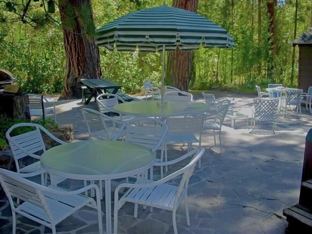 Фото Twin Top Lodge