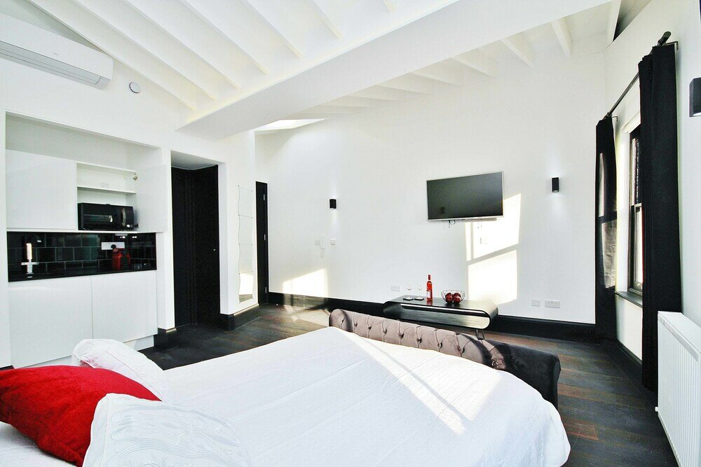 Фото 6 Portobello Road