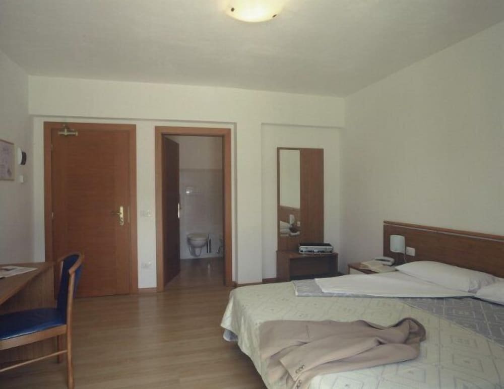 Фото Hotel Ristorante Scaranò