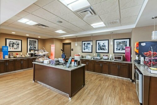 Гостиница Hampton Inn & Suites Claremore