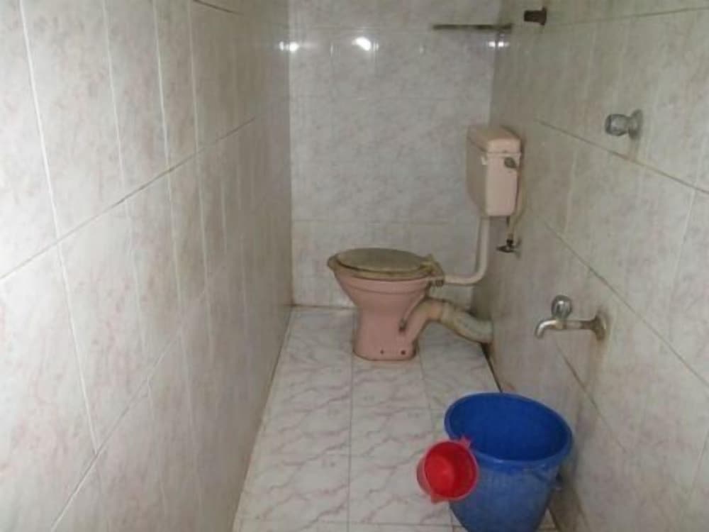 Фото St. Antonys Lodge Ernakulam Market