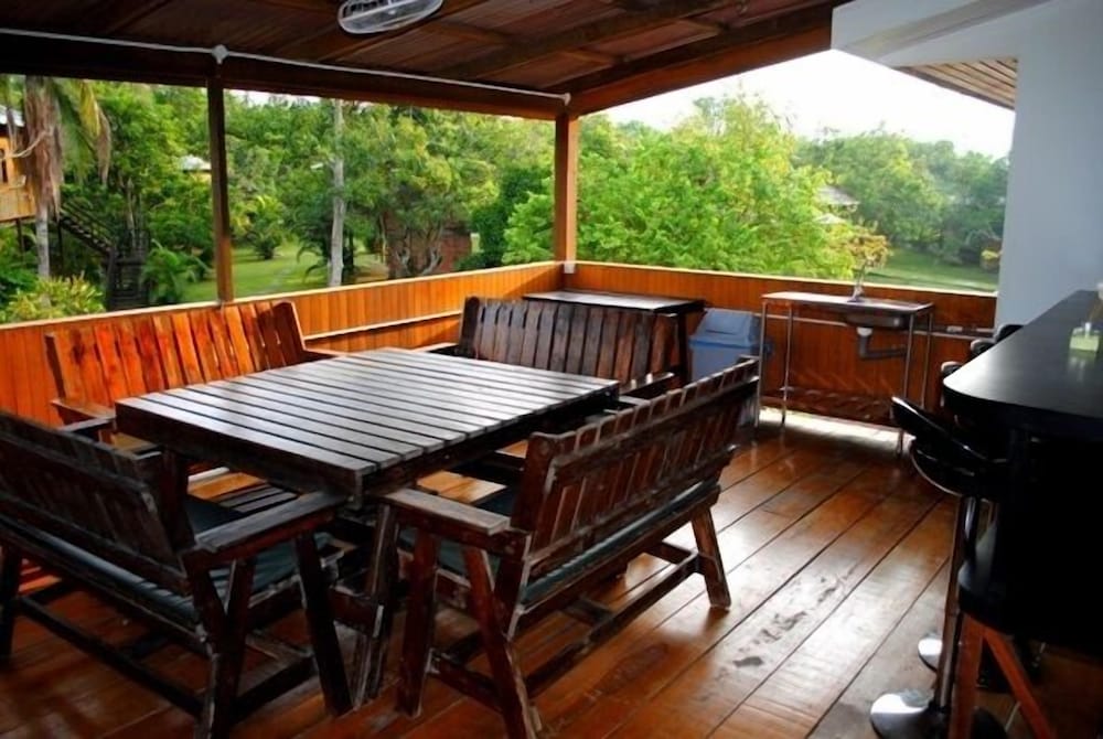 Фото The Roots Eco Resort