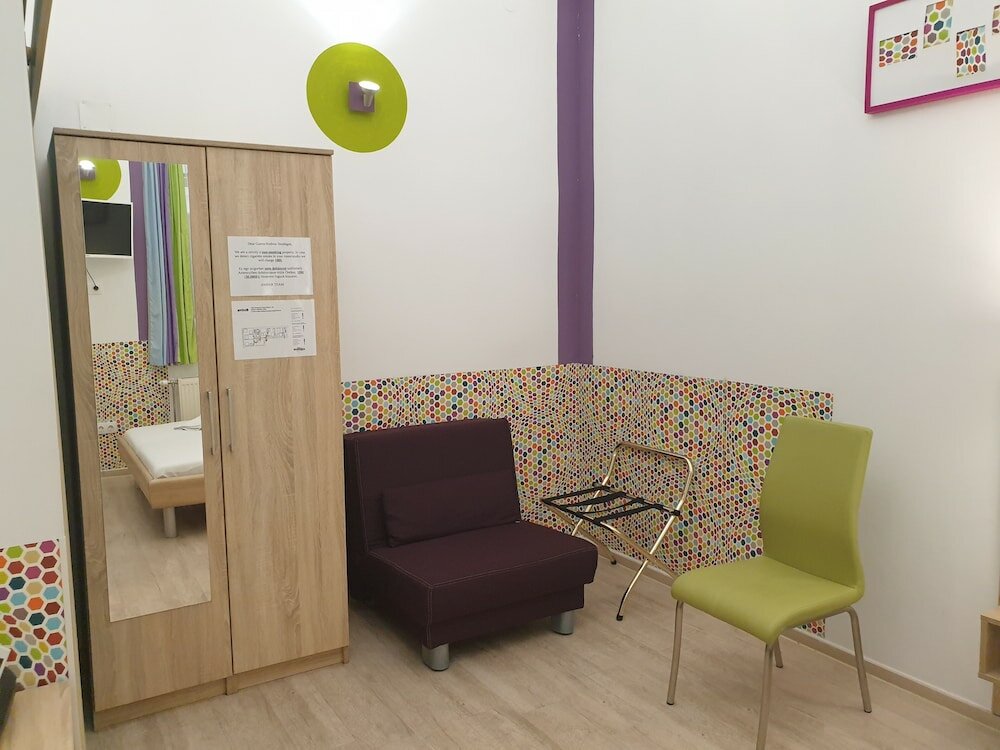 Фото Amber Gardenview Studios