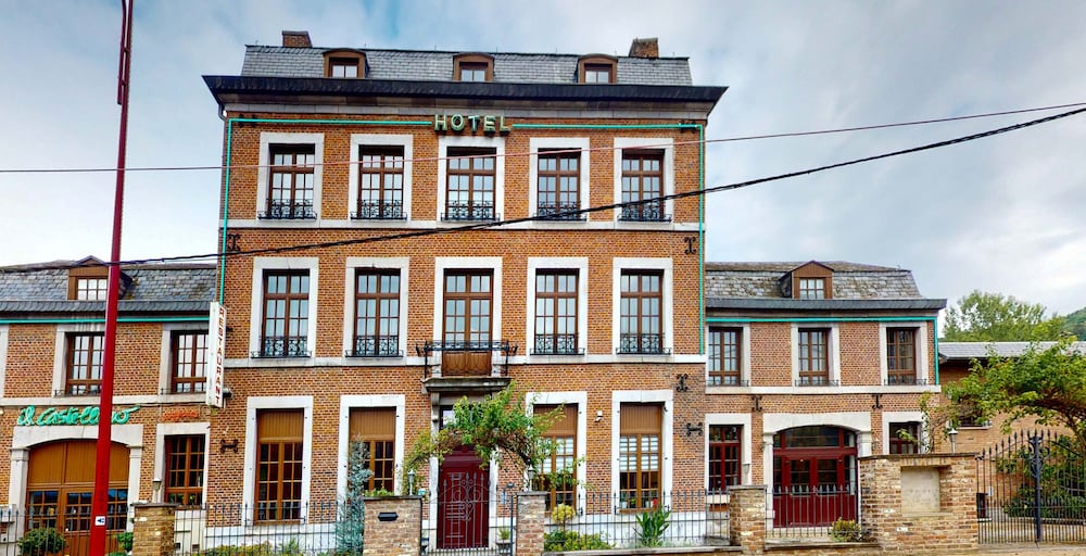 Фото отеля 1