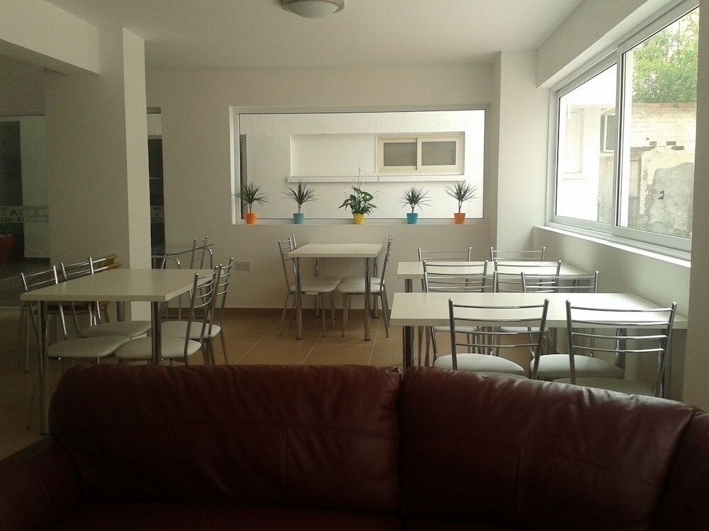 Фото Larnaca Bay Suites