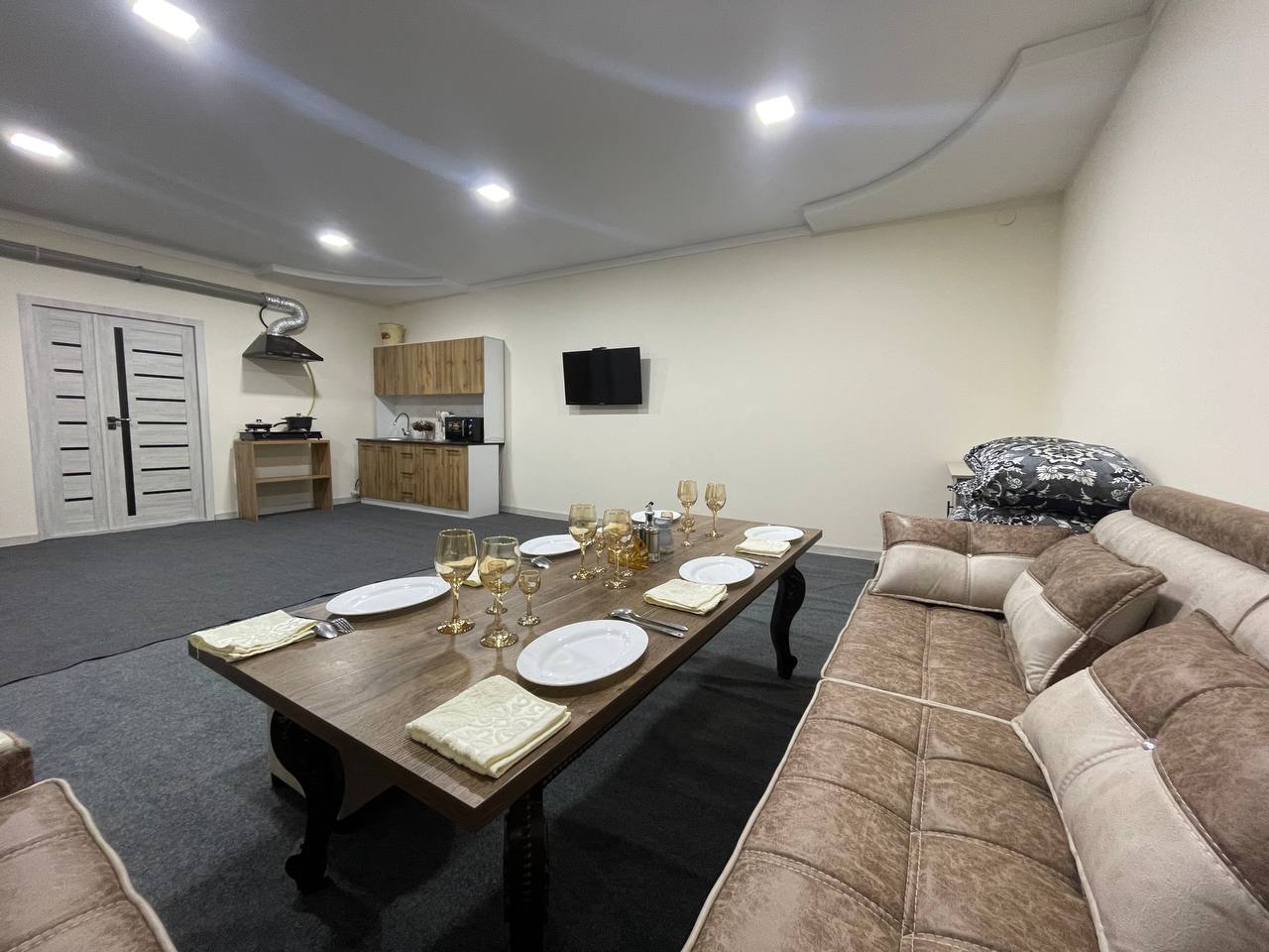 Фото Yangiobod Hotel