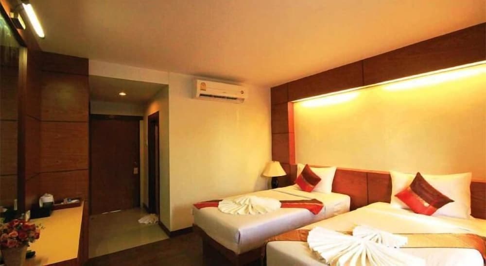 Фото Phi Phi Andaman Resort