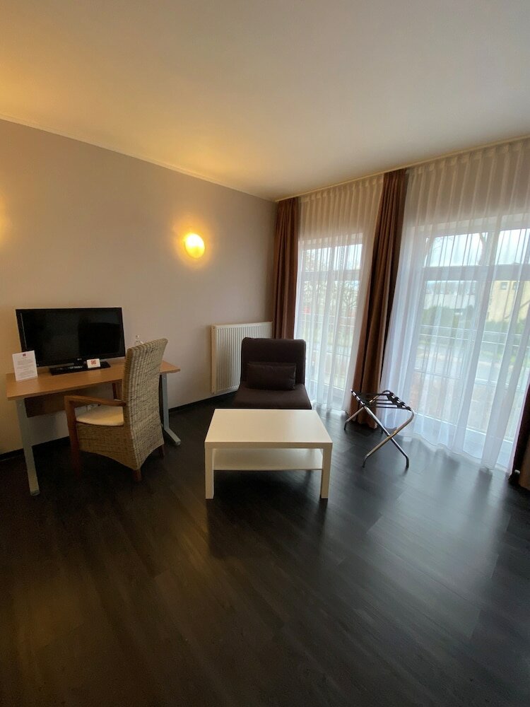 Фото Amedia Express Bielefeld, Trademark Collection by Wyndham