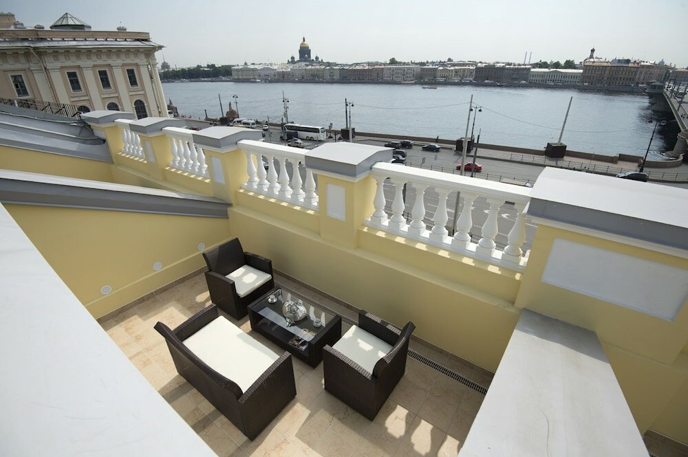 Фото Дворец Трезини