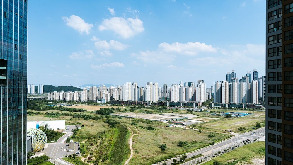 Фото The November Stay in Landmark