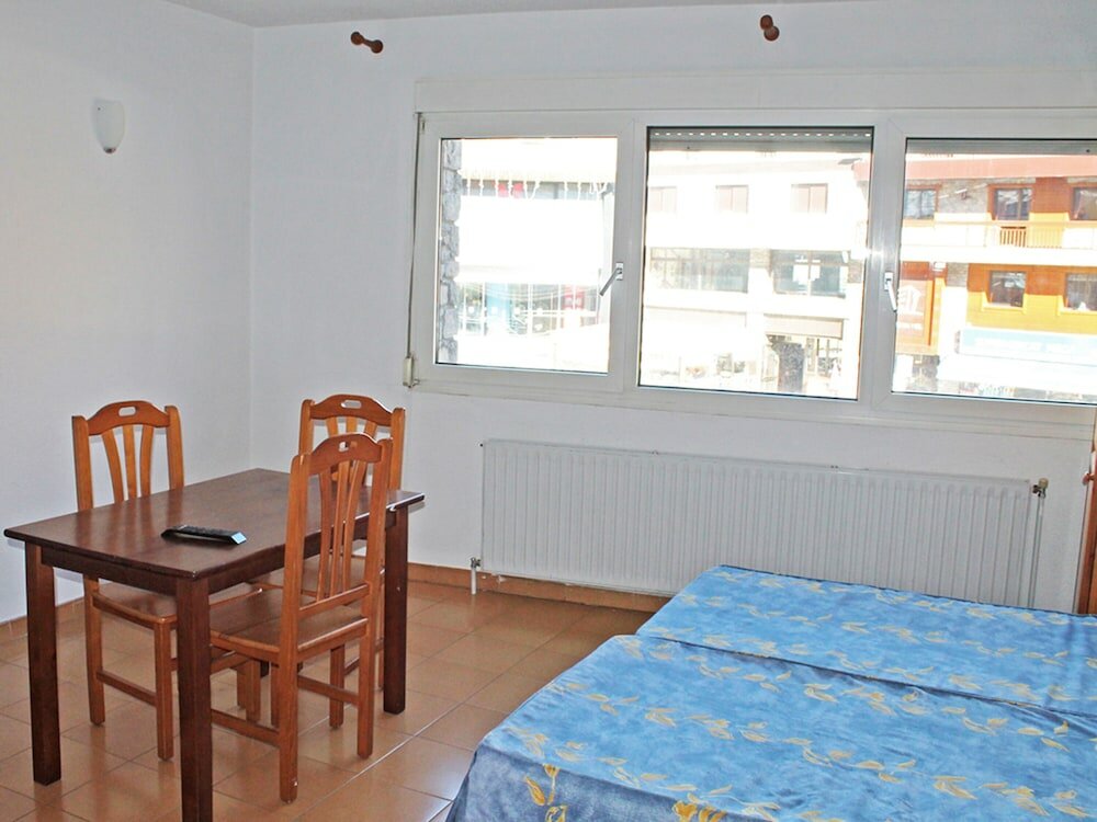 Фото Estudios Cims Pas 3000