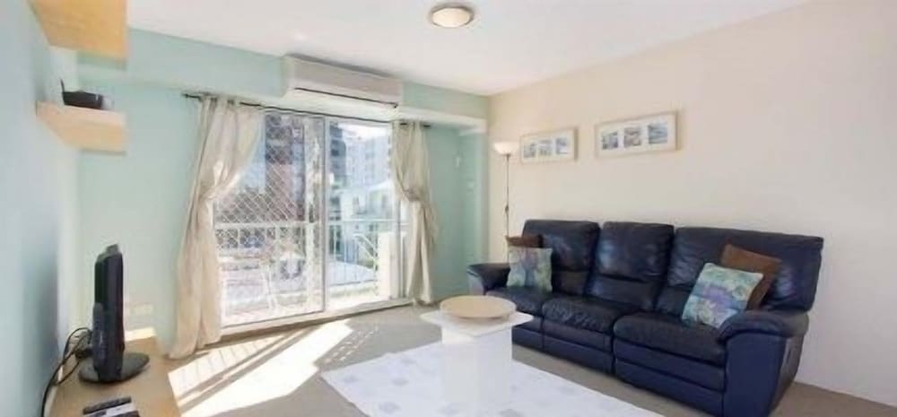 Фото Raffles Royale