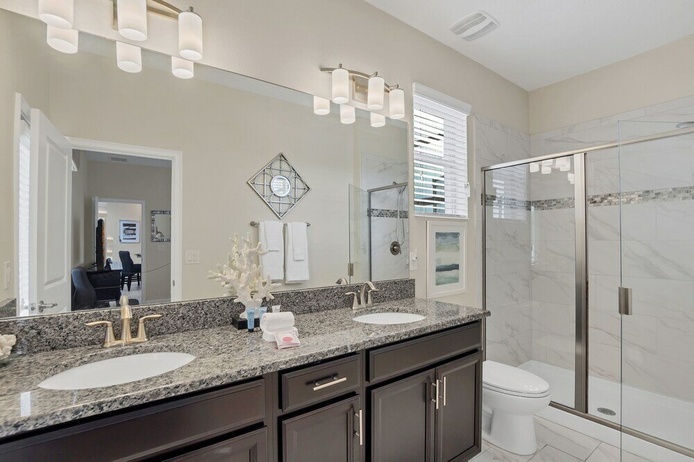 Фото Lakeview Home w Private Pool & Free Water Park!