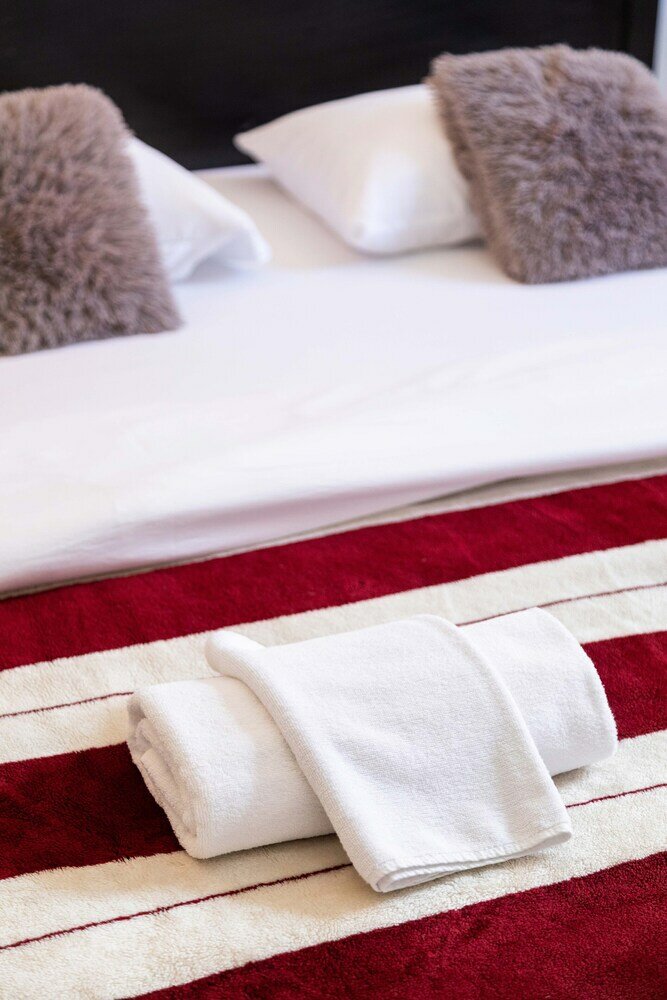 Фото Bright and Spacious 2bdr Apartment in Heart of Zagreb