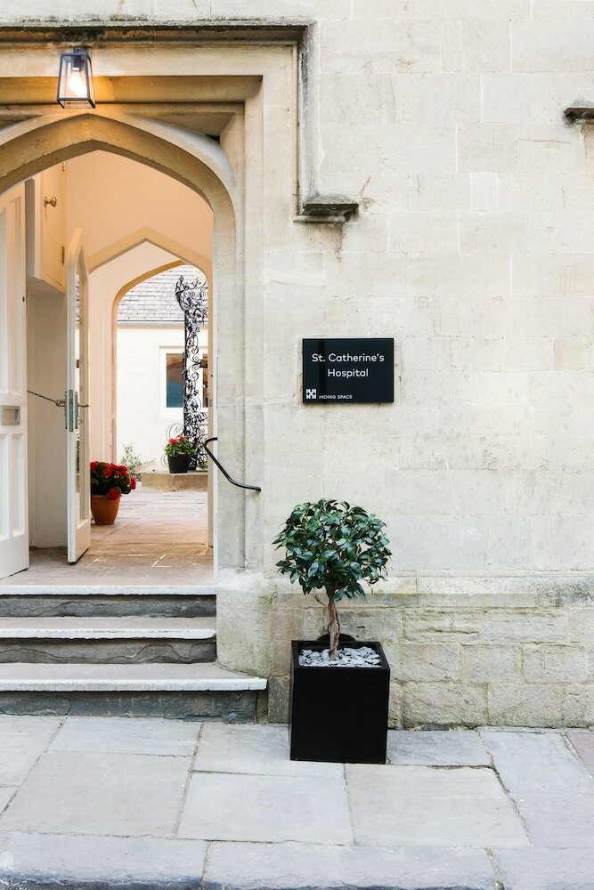 Фото Hiding Space - St Catherine's Hospital