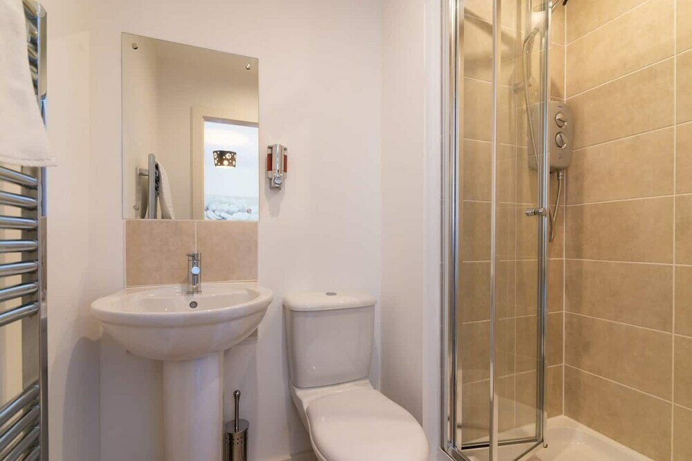 Фото Executive City Apartment -Near Greengate