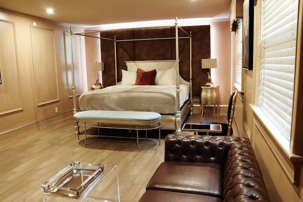 Фото The Edward Hotel