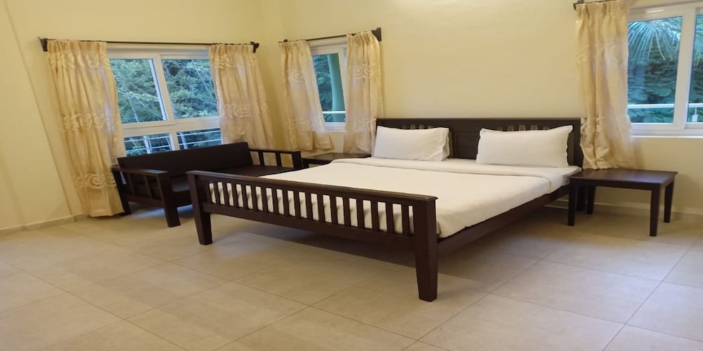 Фото Temple Tree Residence