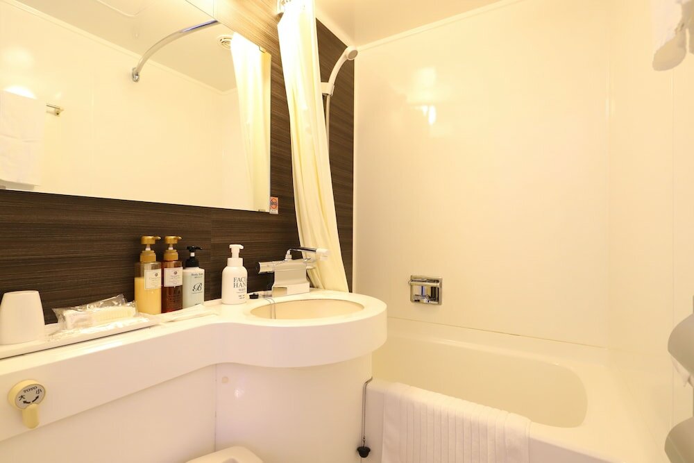 Фото Smile Hotel Tokyo Ayase Ekimae