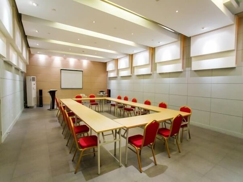 Фото Jinjiang Inn Shanghai Lujiazui