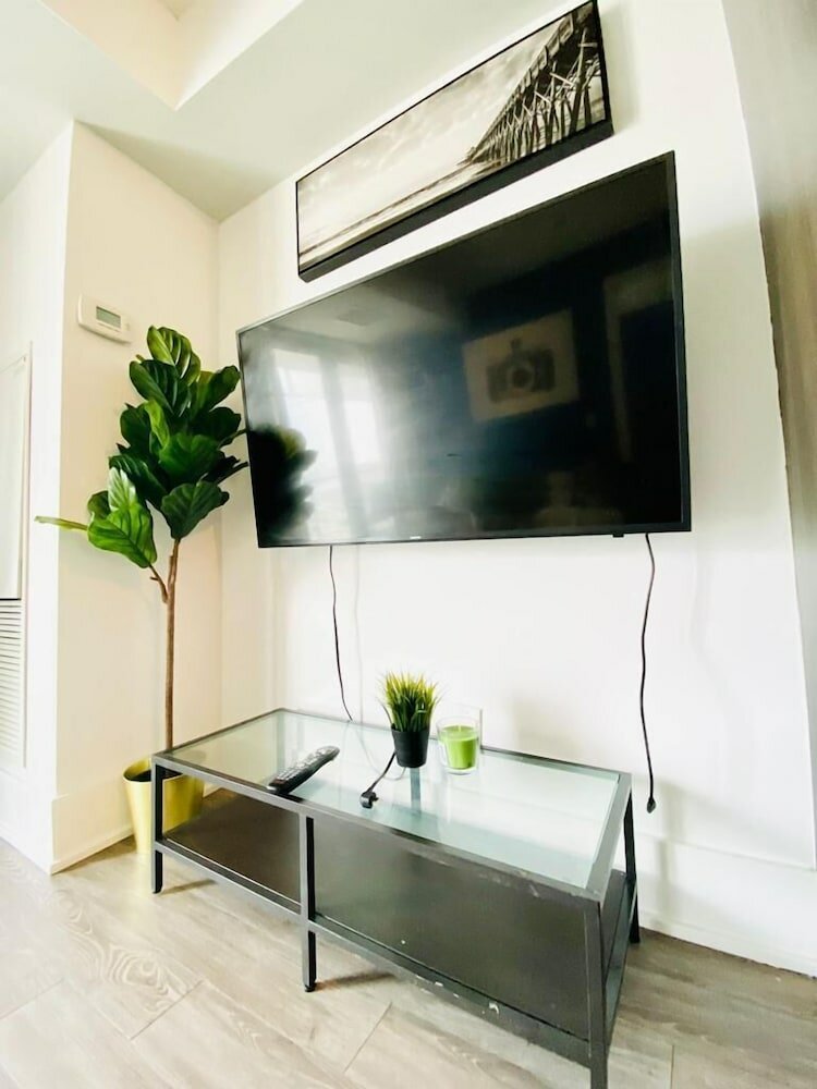 Фото The Bay Suites Mtcc Cn Tower