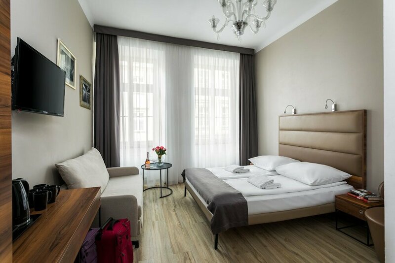 Гостиница G12 Aparthotel в Кракове