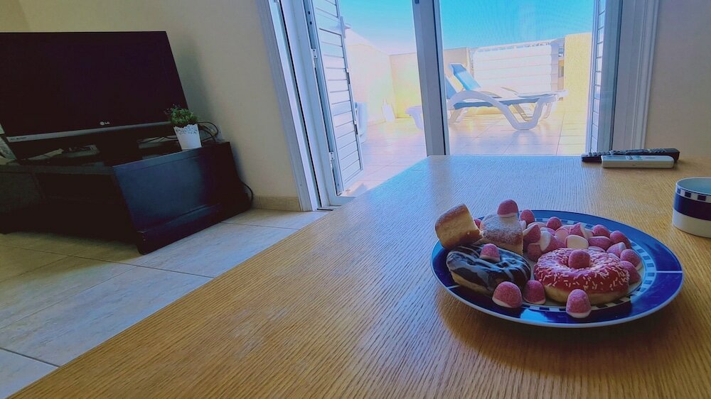 Фото SunShine Apartment by Stay BnB