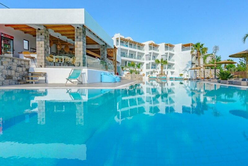 Гостиница Kouros Home and Suites