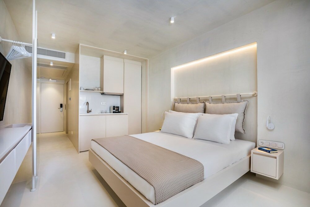 Фото Cocoons Luxury Suites & Villas