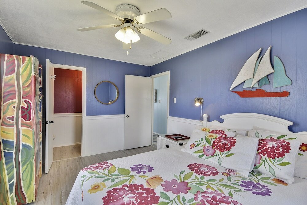 Фото Paradise Found