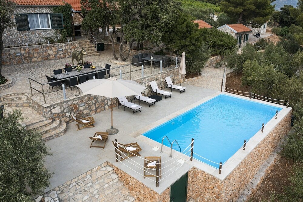 Фото Villa Skaramuca Village