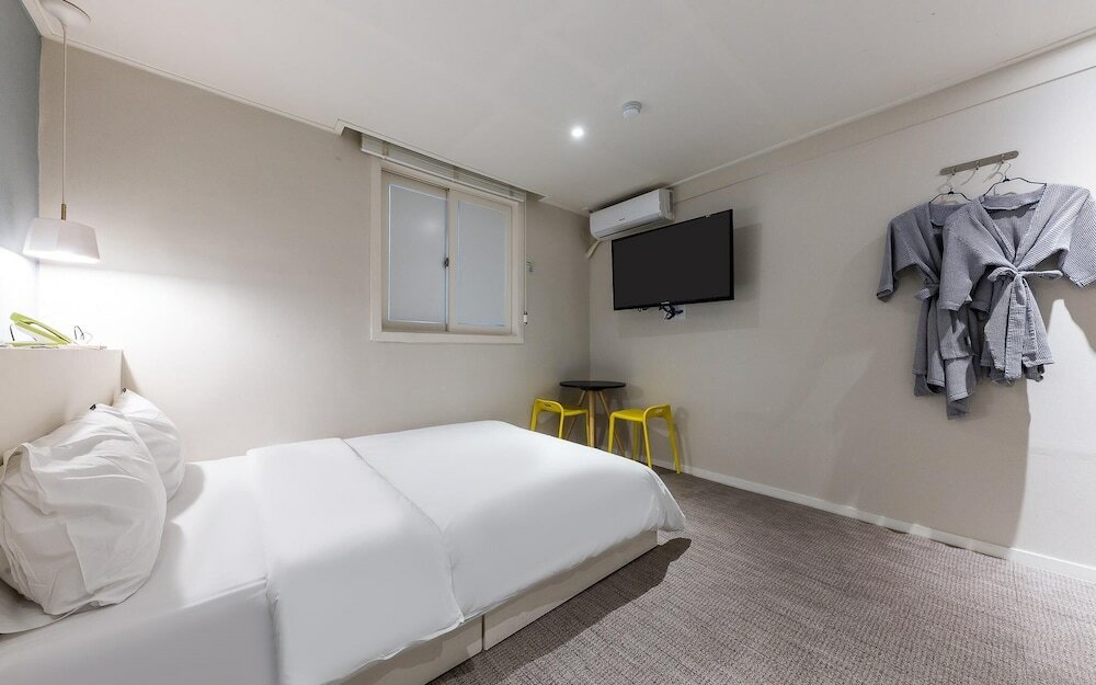 Фото Daejeon Yongjeon Hotel Ben