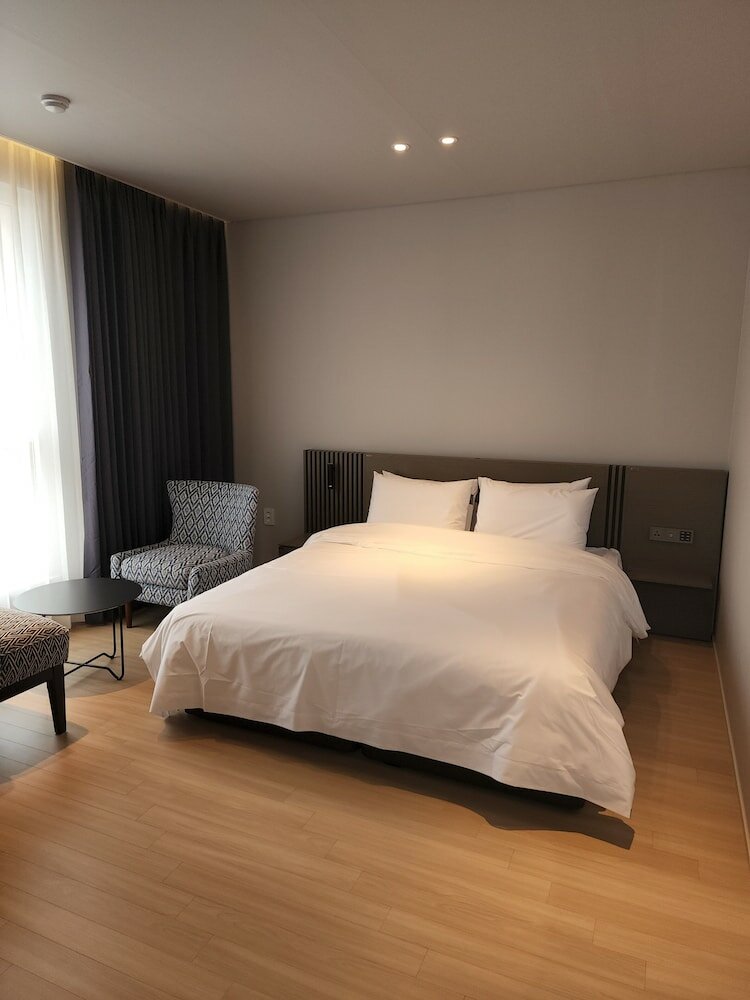 Фото Jinhae InterCity Hotel