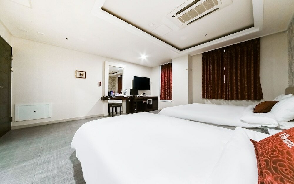 Фото Changwon Jinhae Top