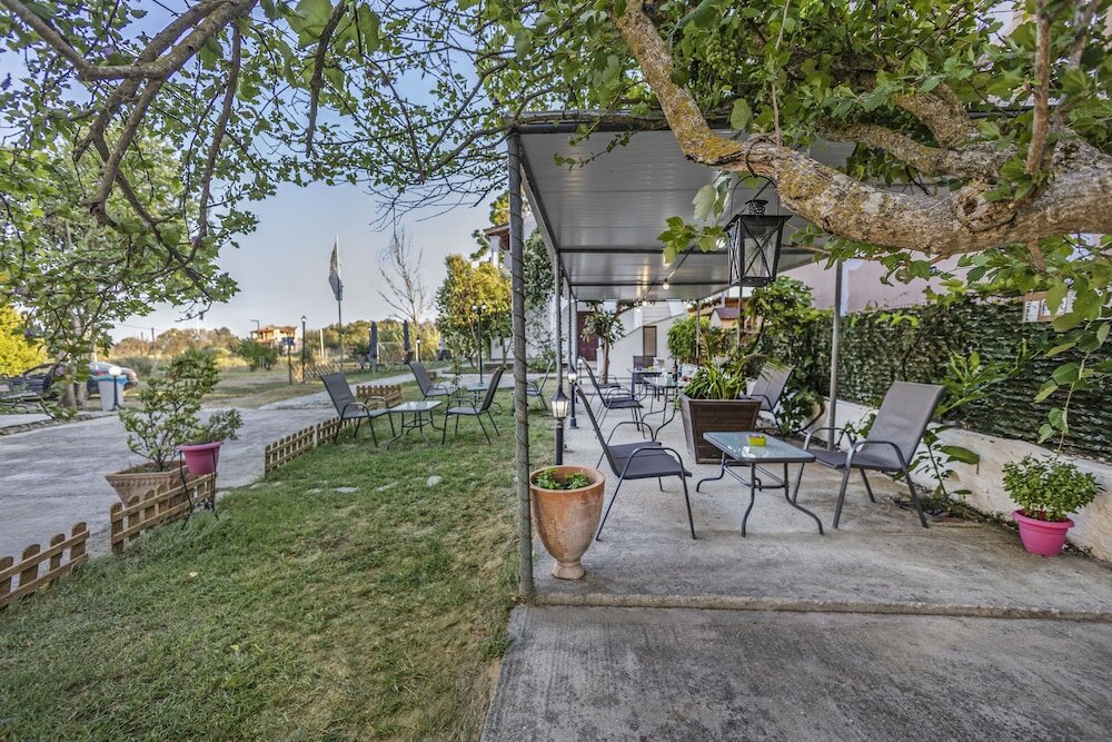 Фото Nikolouzos Sunny Estate