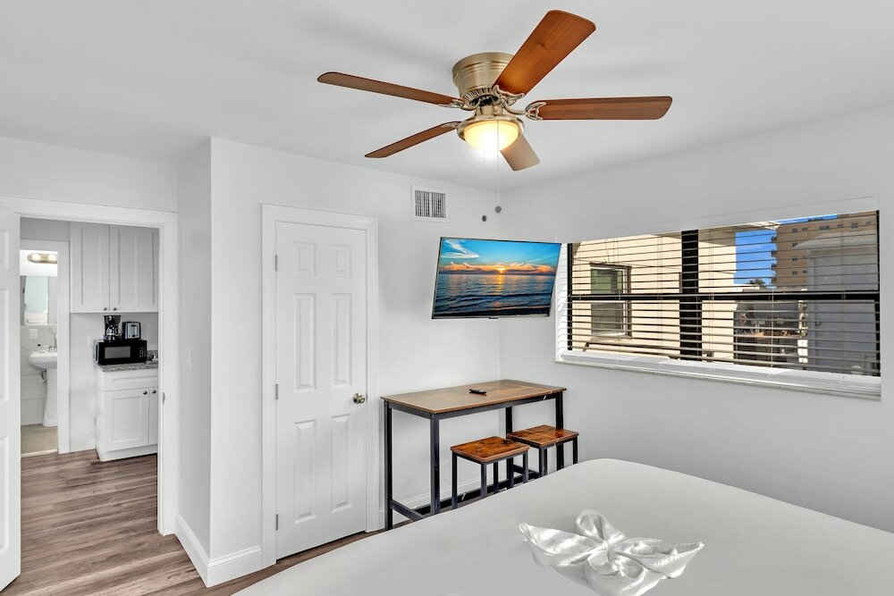 Фото Neptune Oceanfront Rentals