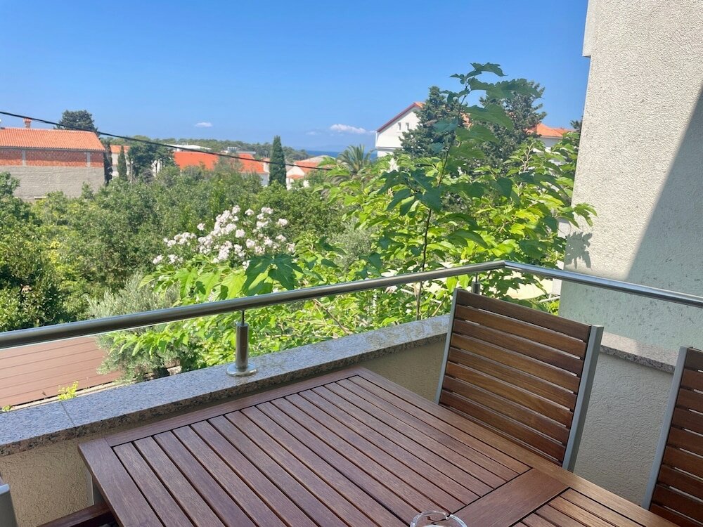 Фото Lily apartment