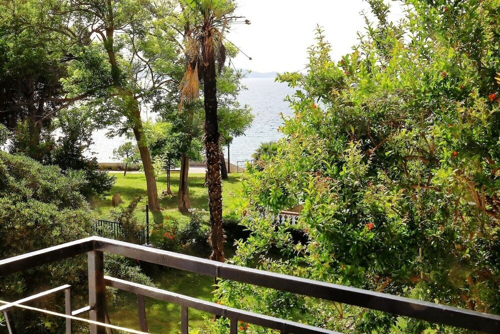 Фото Aleksandra - 10 m From sea - A6