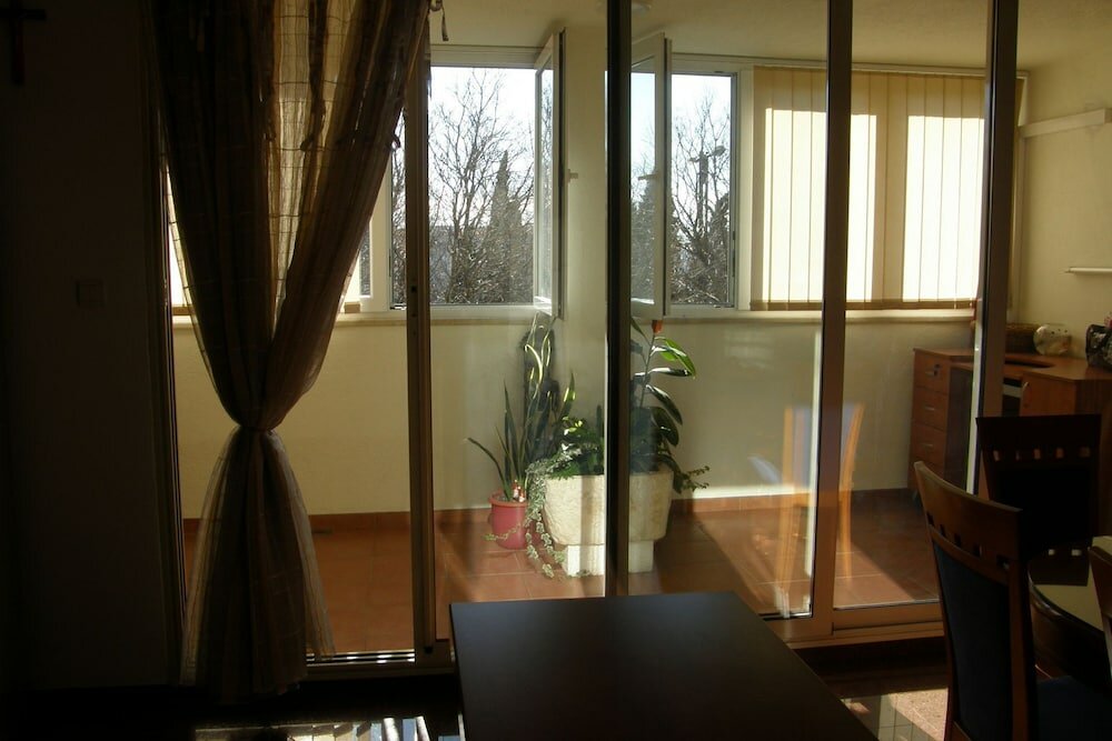 Фото Snjeza - Spacious & Comfortable - A1