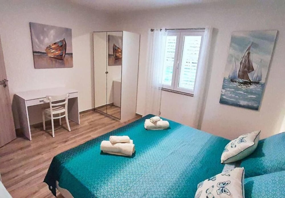 Фото Josip - 100 m From sea - H