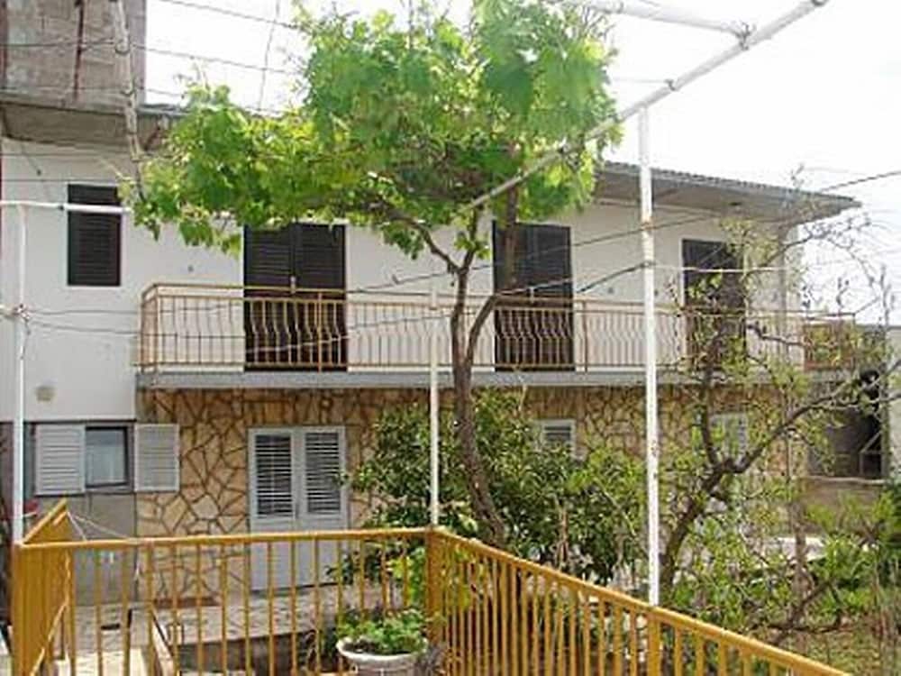 Фото Marin - 200 m From Garden Festival - A1