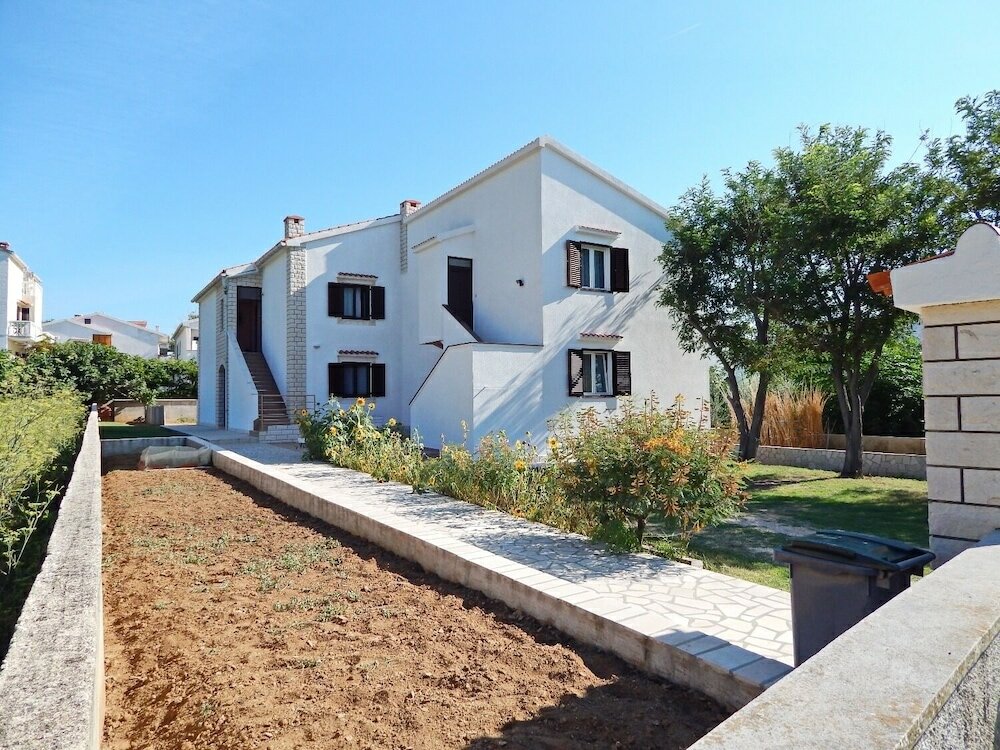 Фото Luce - Family Friendly & Parking - A3