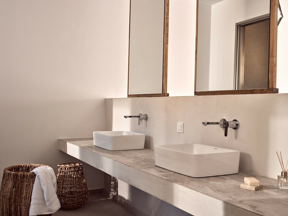 Фото The Sall Suites